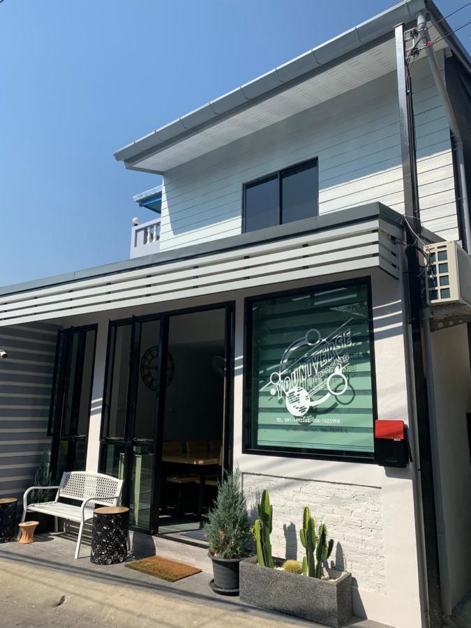 Youniverse Homestay Chiang Mai Bagian luar foto